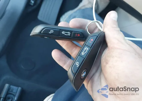 2023 BMW X1 xDrive28I из США, поврежденный, VIN WBX73EF05P5W57046